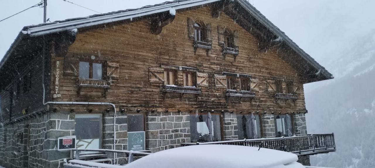 Hotel & Restaurant Perret - Mountain People Valgrisenche Exterior foto